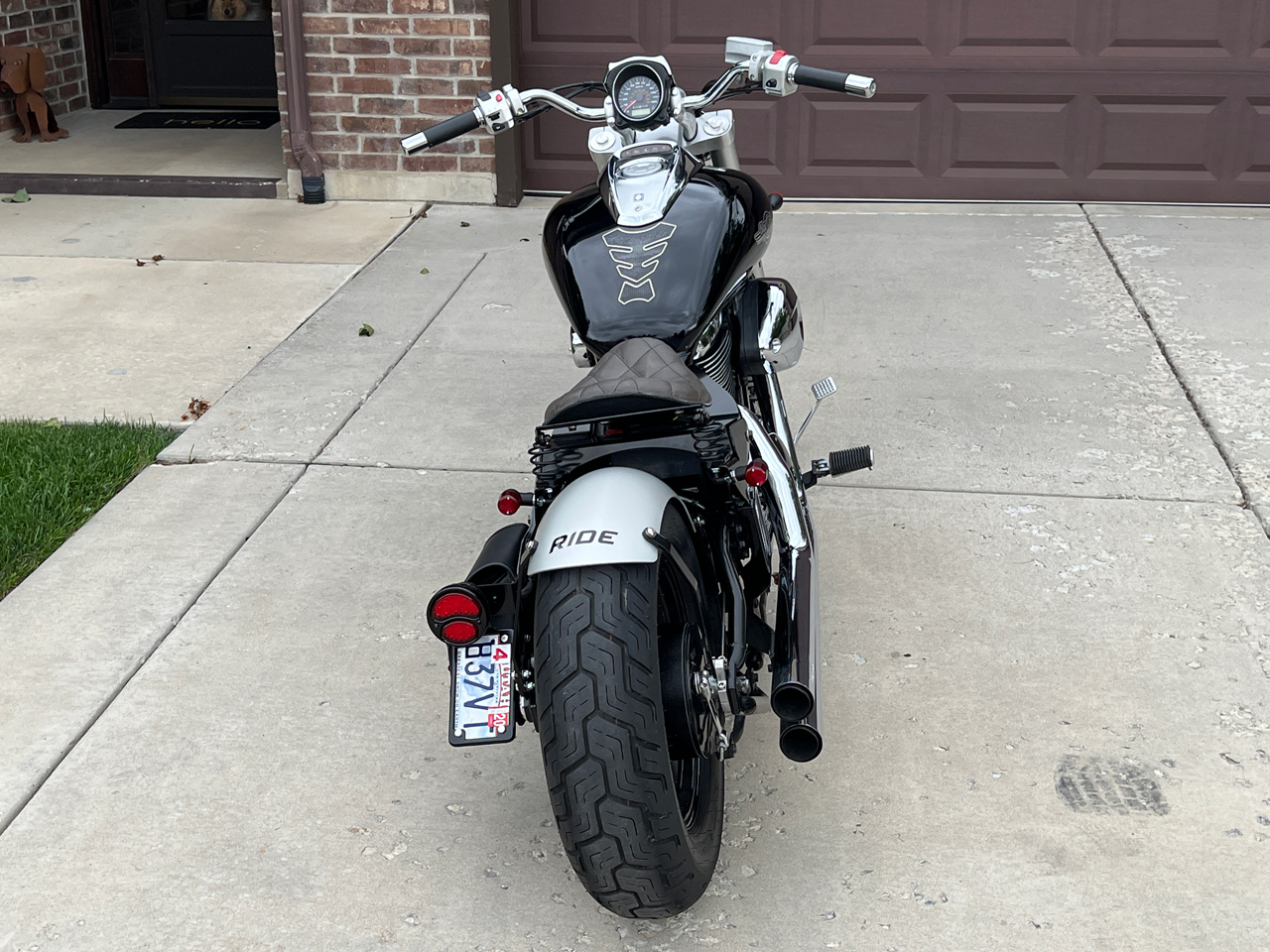 Custom Quick Release Driver Backrest For Suzuki Boulevard M50 (2010 And Up) - Black - By Grasshopper Limited